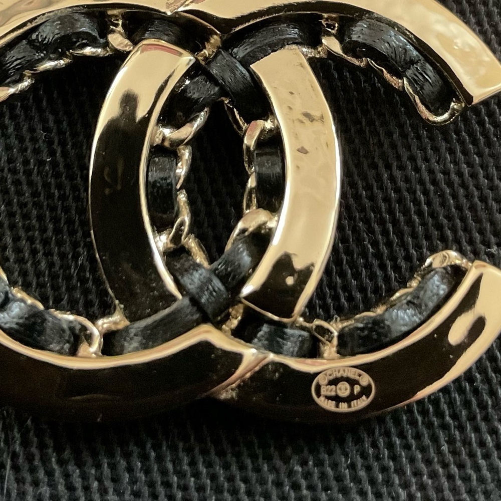 Chanel Goldtone & Lambskin Dangle Earrings - Picture 5 of 8